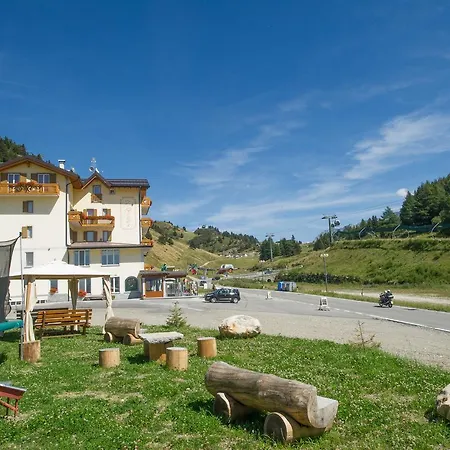 Bezzi Hotel 3*